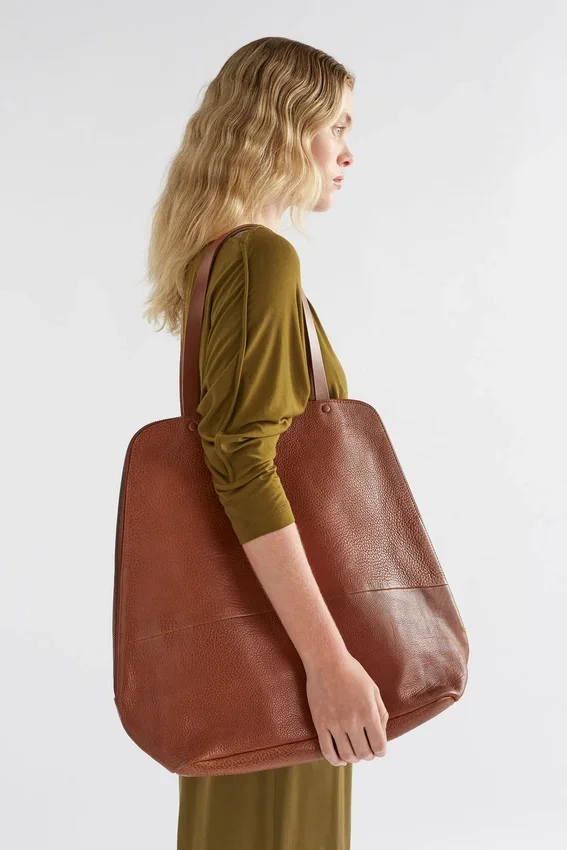 Arien Carry-All Bag Arien Carry-All Bag